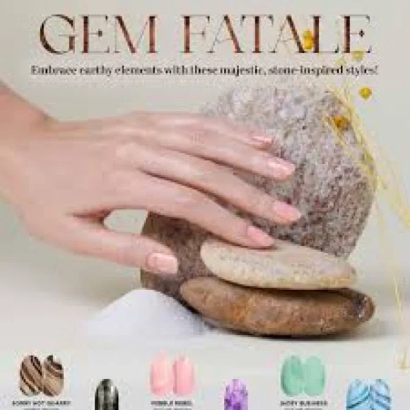 Color Street Pebble Rebel Nail Strips - Peach - Picture 3 of 3